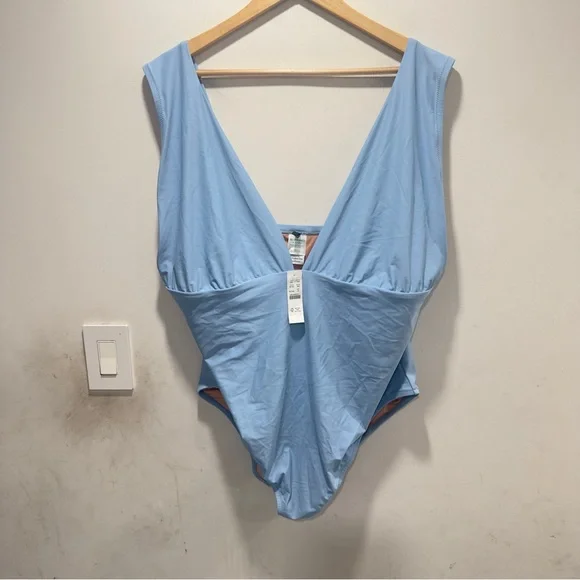 NWT J Crew swimsuit vneck one piece - Picture 2 of 5